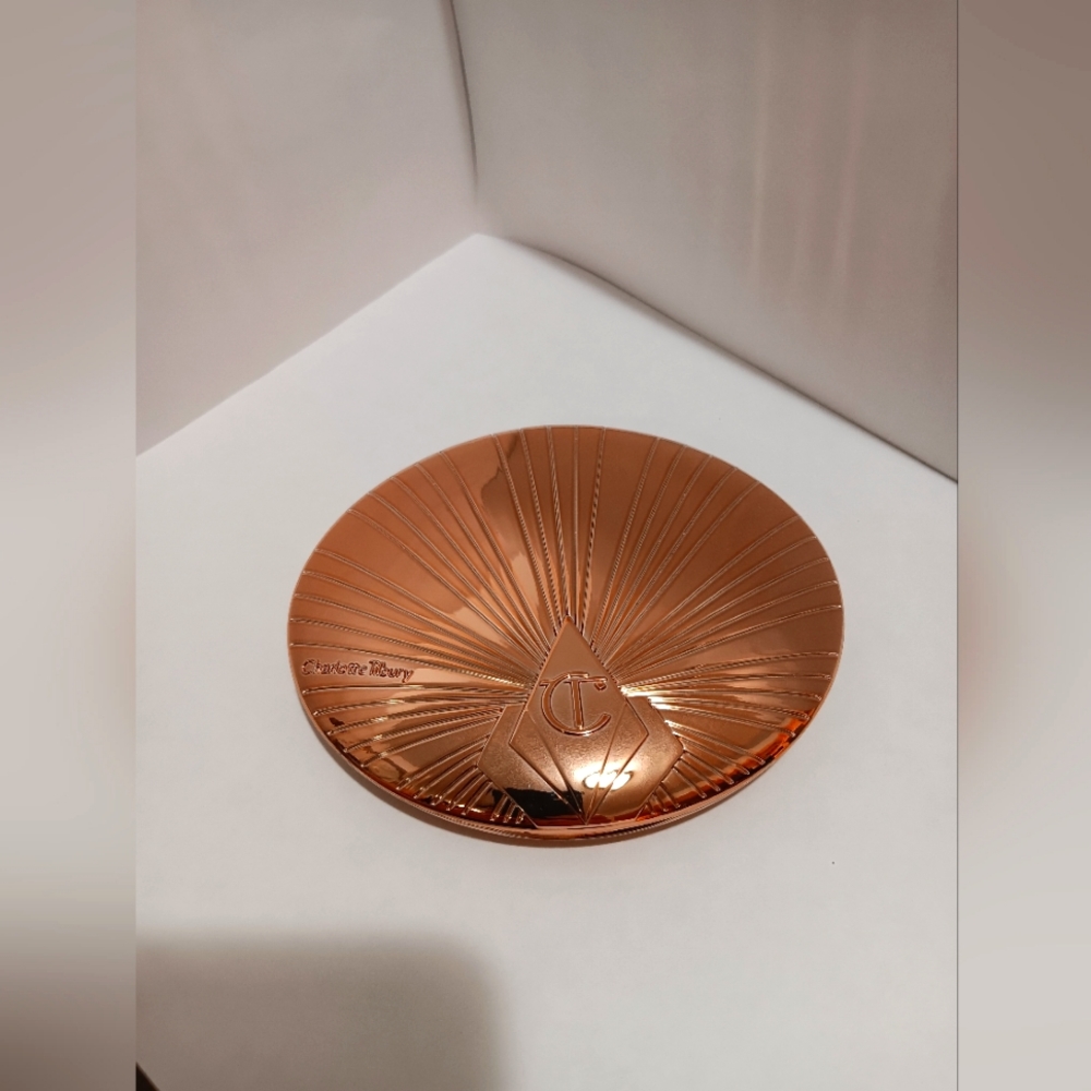 Charlotte Tilbury Airbrush Matte Bronzer